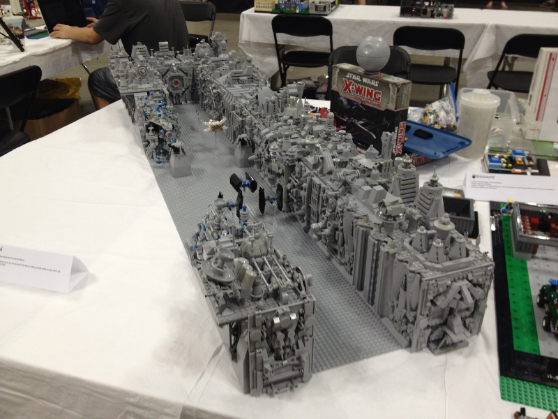 Illustration for article titled This LEGO Star Wars Trench-Run Is One In A Million